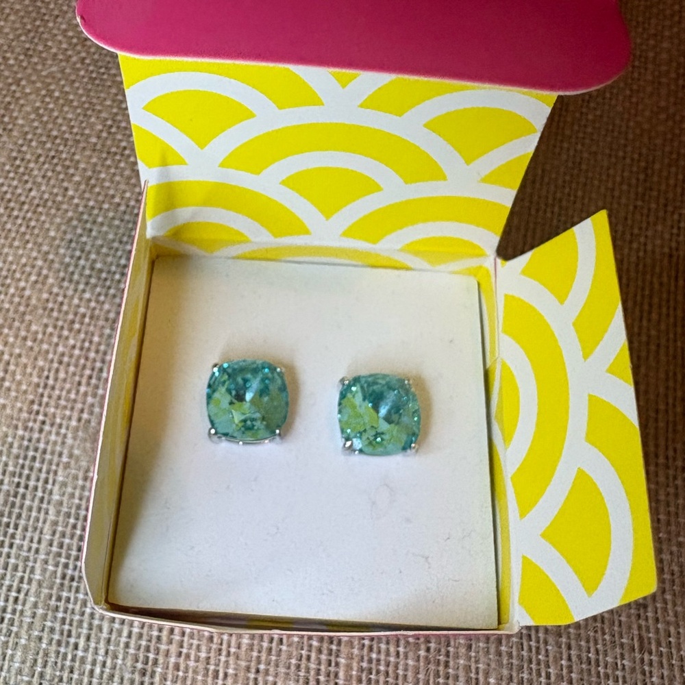 Origami Owl 💎 aqua Clara studs